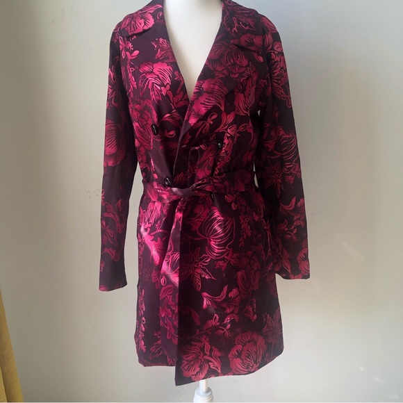 Central falls red(hot pink) and black floral trench coat. Size S - Picture 2 of 10